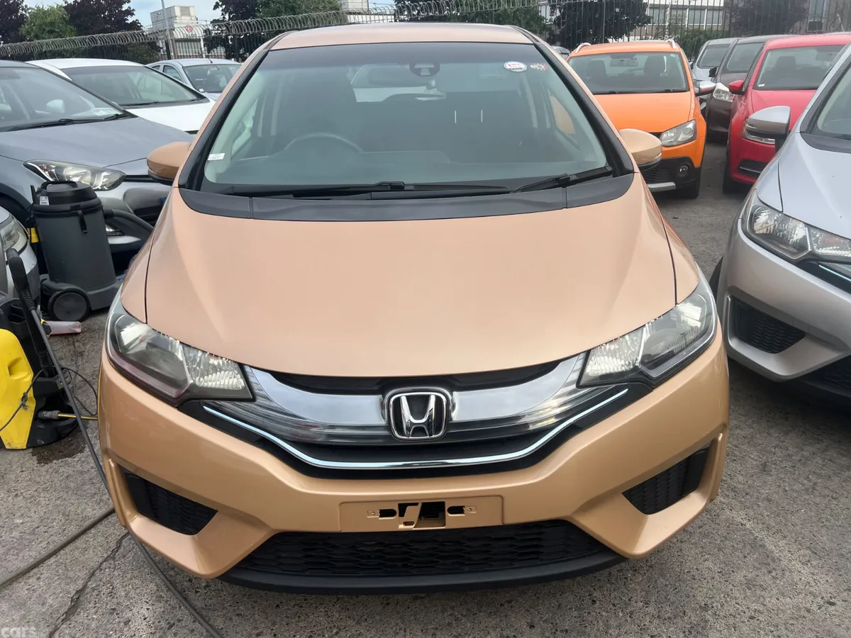 Honda Fit Hatchback, Petrol, 2014, Gold
