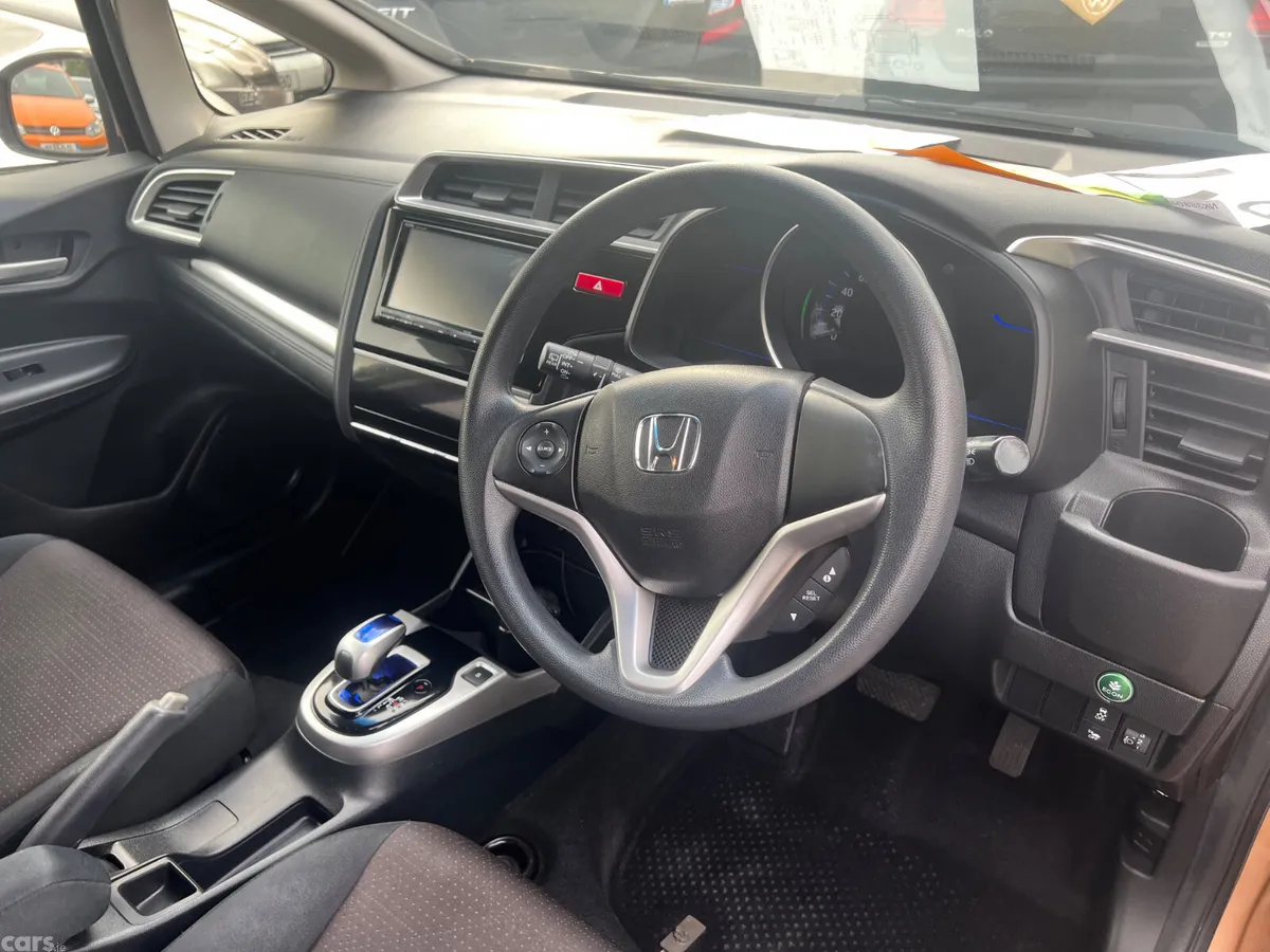 Honda Fit Hatchback, Petrol, 2014, Gold