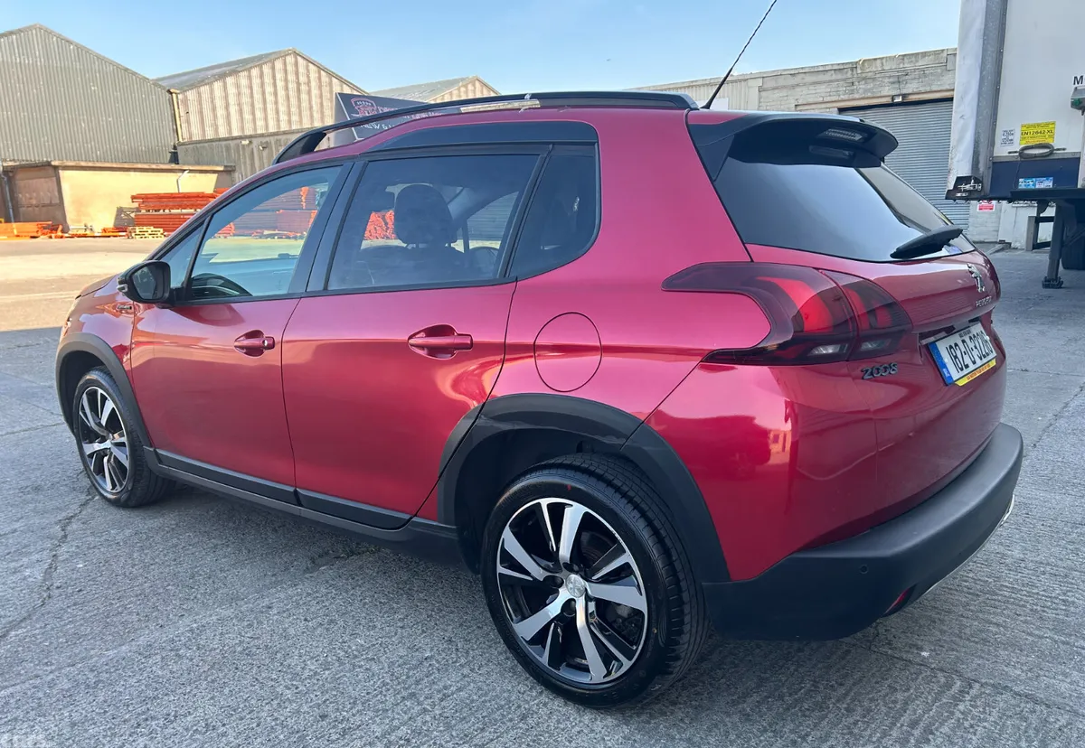 Peugeot 2008 Estate, Petrol, 2018, Red