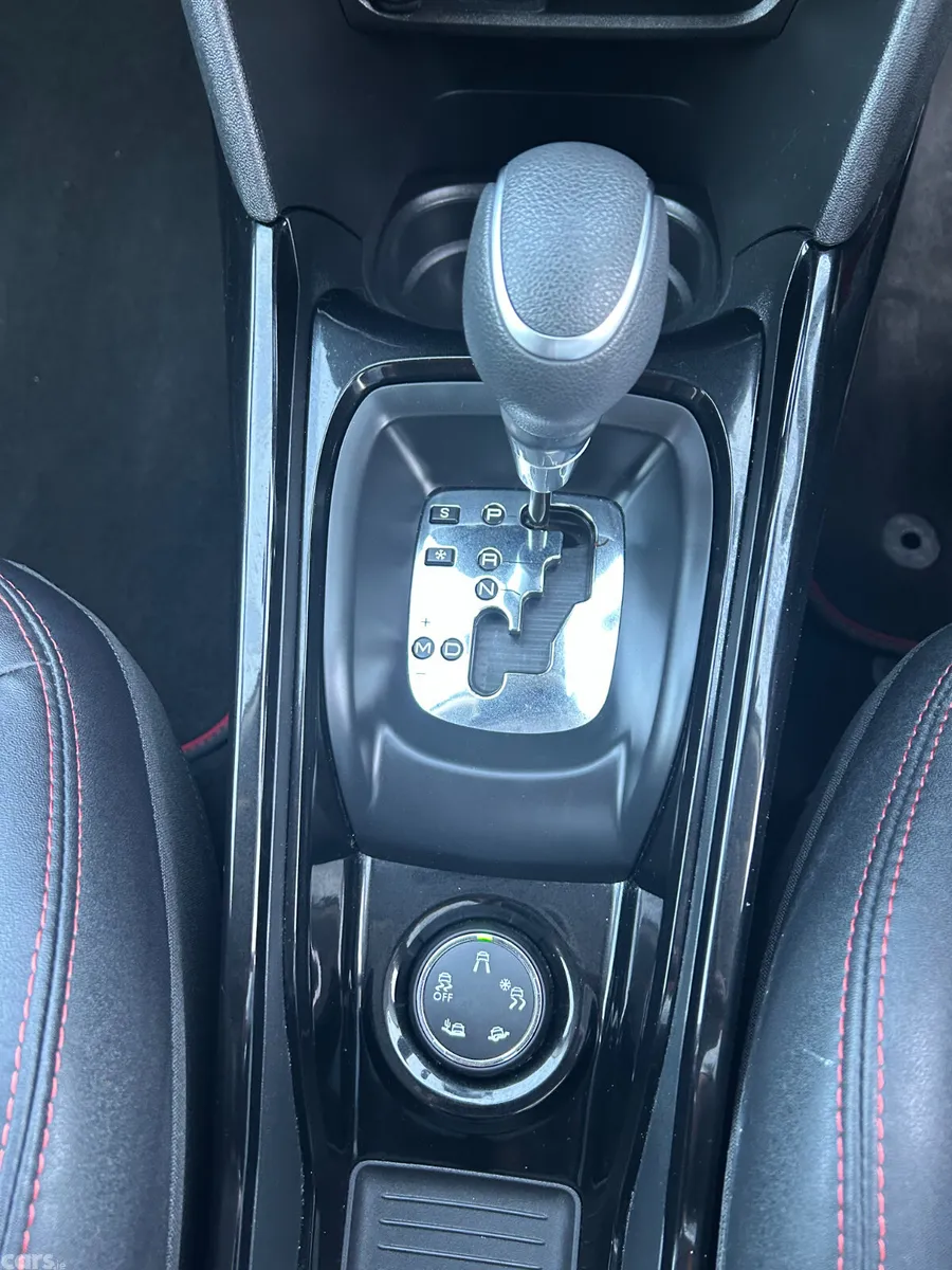 Peugeot 2008 Estate, Petrol, 2018, Red