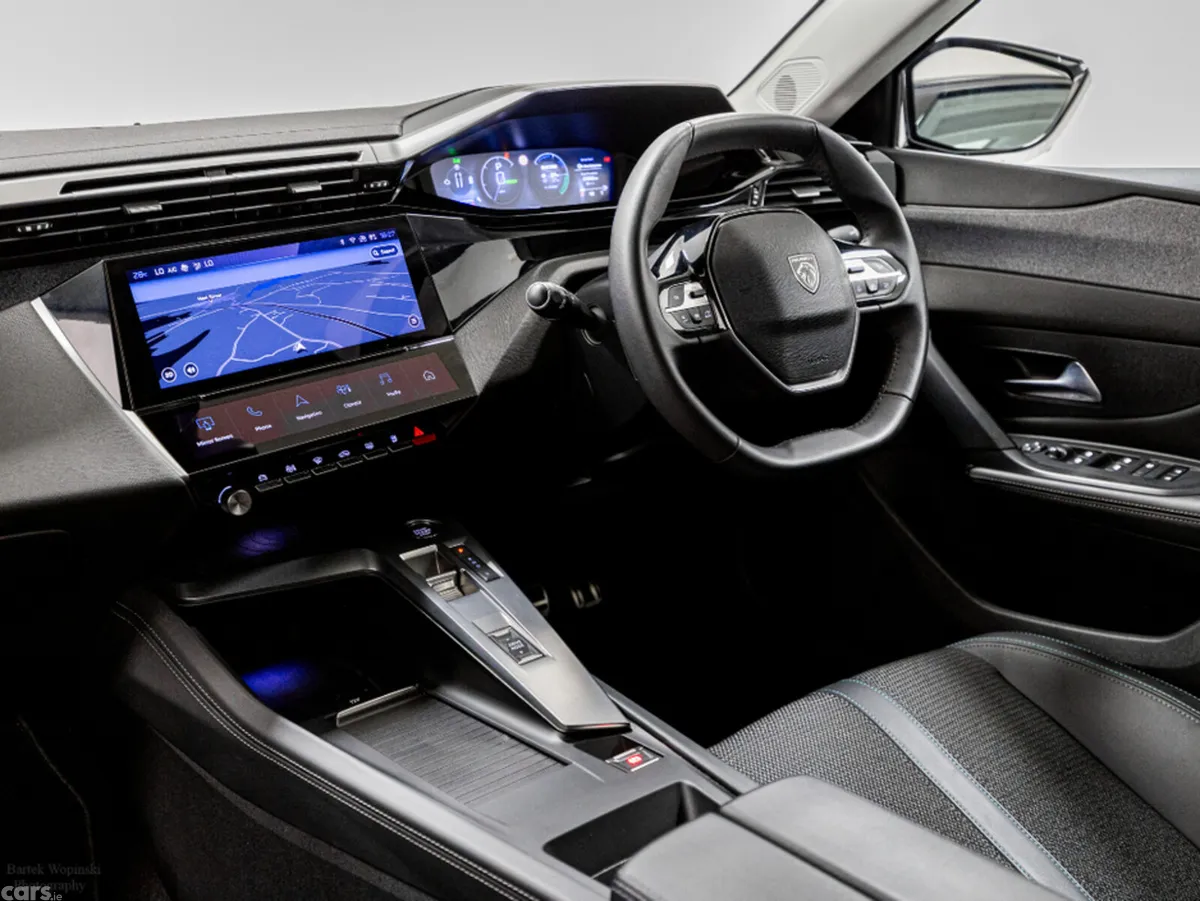 Peugeot 308 Estate, Petrol Plug-in Hybrid, 2024, Black