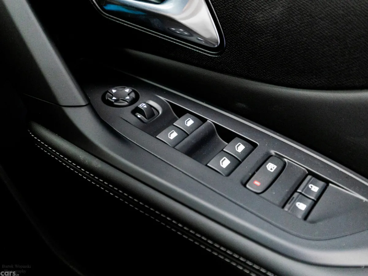 Peugeot 308 Hatchback, Diesel, 2026, Black
