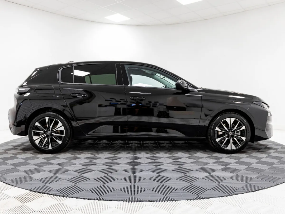 Peugeot 308 Hatchback, Diesel, 2026, Black