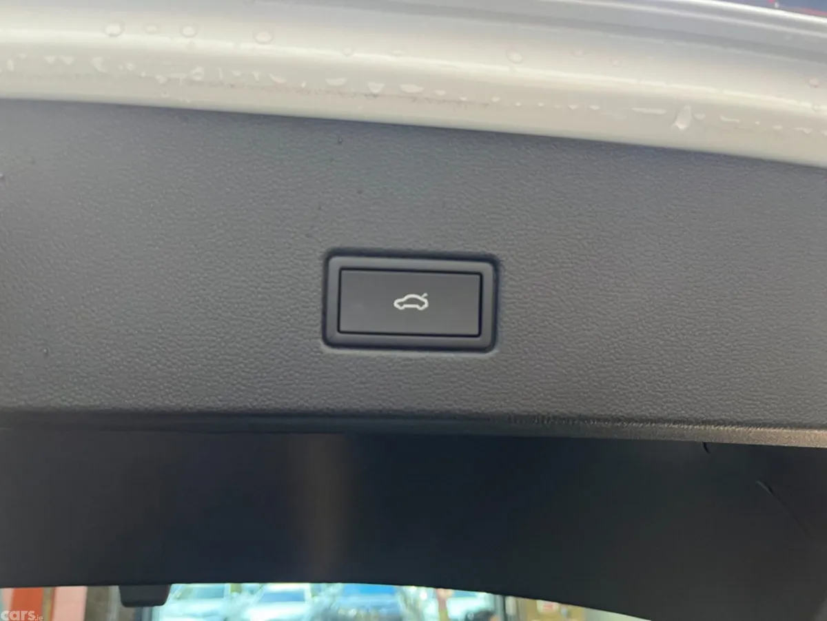 Volkswagen T-Roc SUV, Diesel, 2024, White