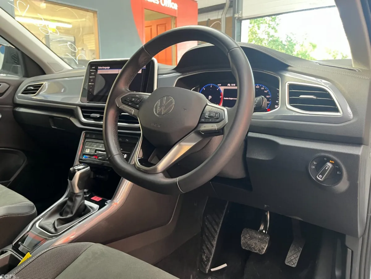 Volkswagen T-Roc SUV, Diesel, 2024, White