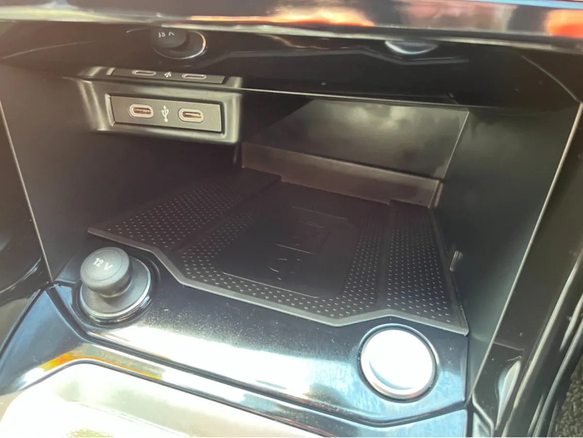 Volkswagen T-Roc SUV, Diesel, 2023, White