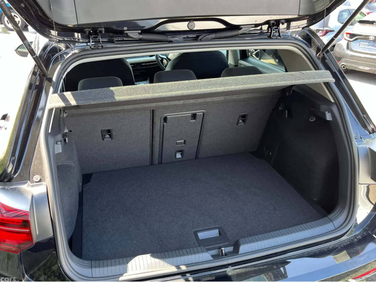 Volkswagen Golf Hatchback, Diesel, 2023, Black