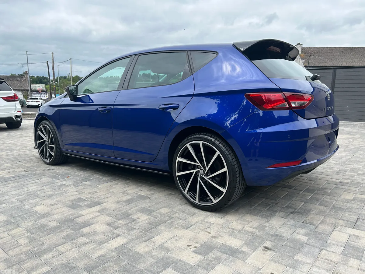 SEAT Leon Hatchback, Diesel, 2019, Blue