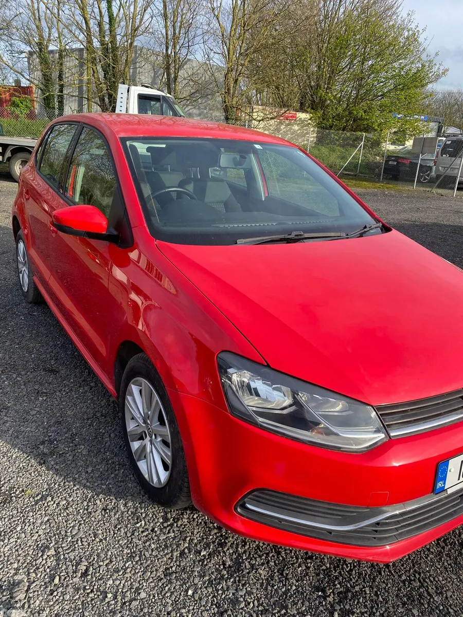 Volkswagen Polo Hatchback, Petrol, 2016, Red
