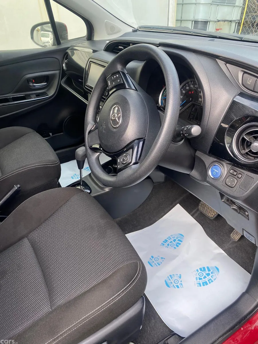Toyota Vitz Hatchback, Petrol Hybrid, 2019, Red