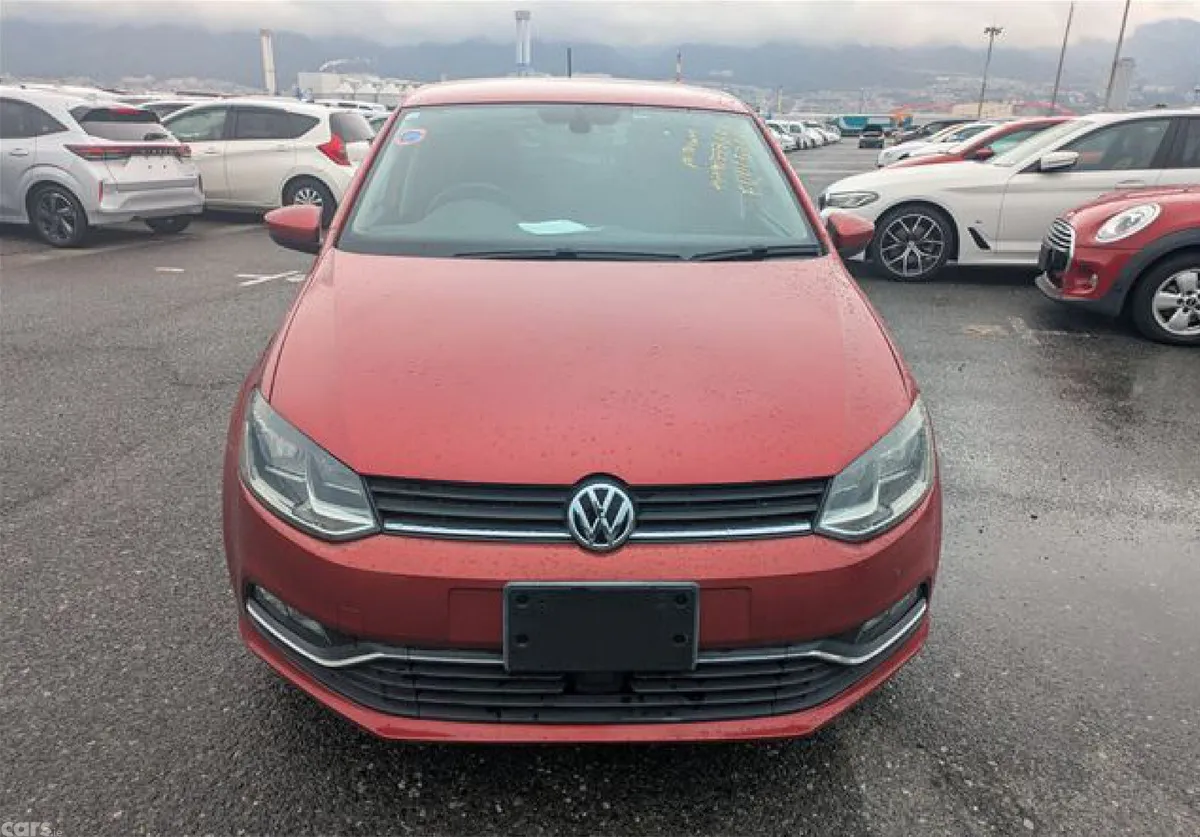 Volkswagen Polo Hatchback, Petrol, 2014, Red