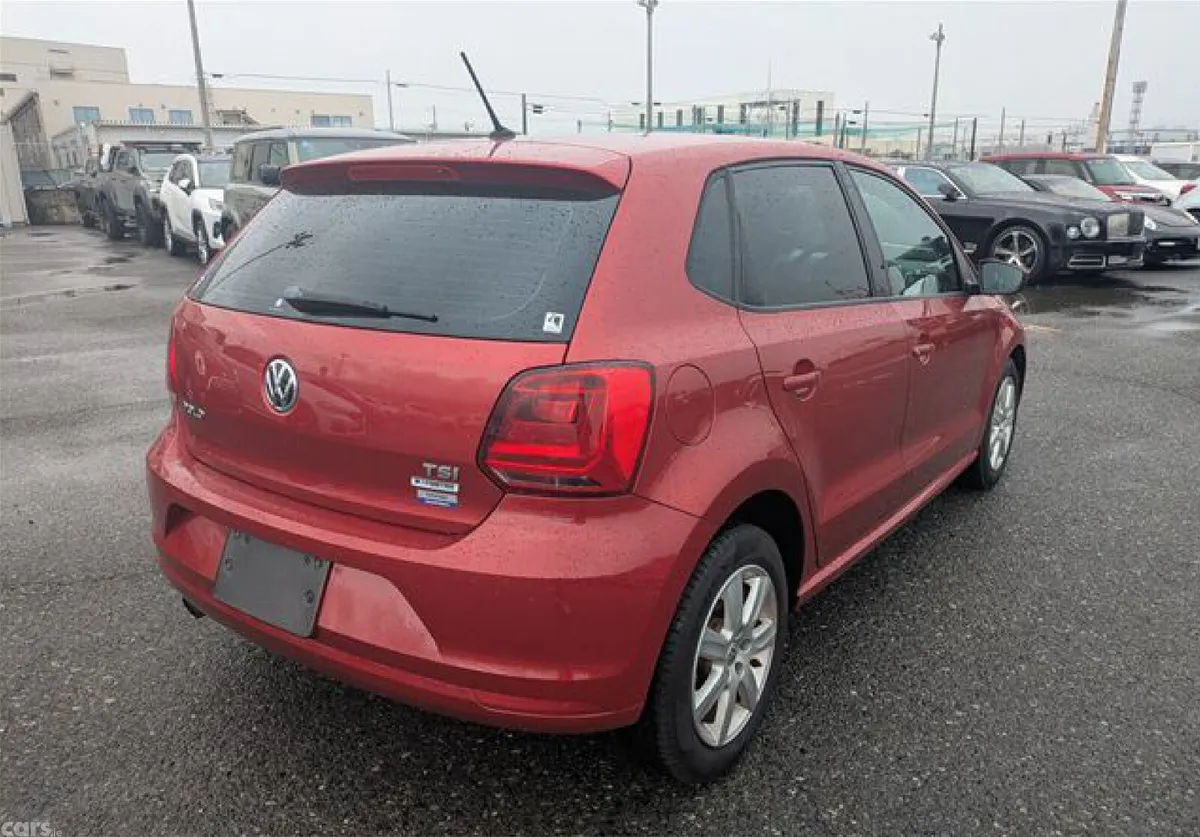 Volkswagen Polo Hatchback, Petrol, 2014, Red
