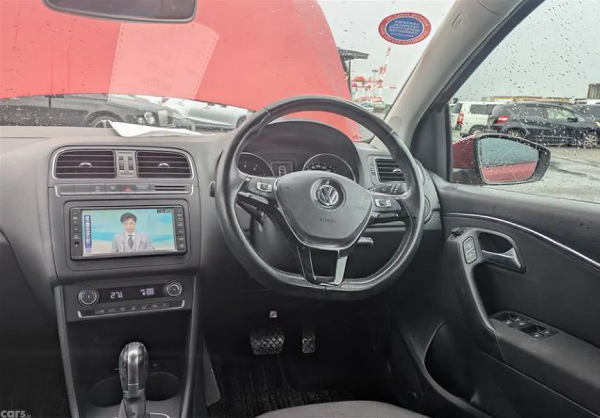Volkswagen Polo Hatchback, Petrol, 2014, Red