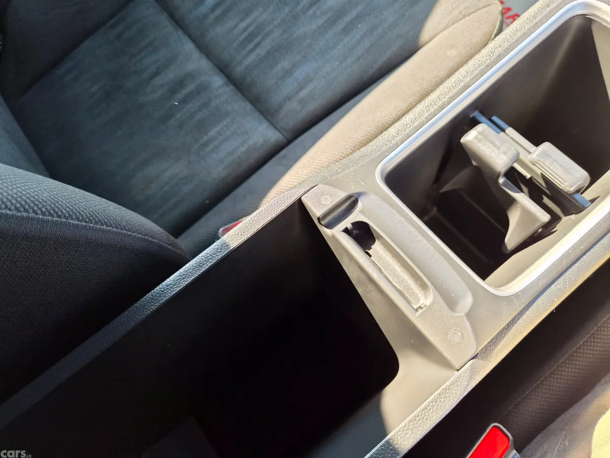 Honda Shuttle Estate, Petrol Hybrid, 2020, White