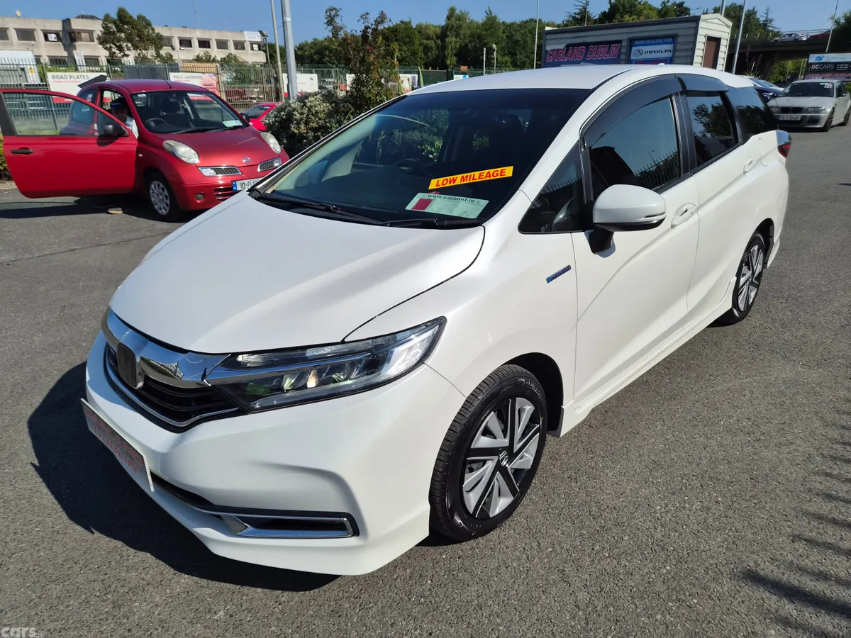 Honda Shuttle Estate, Petrol Hybrid, 2020, White