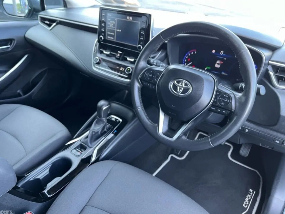 Toyota Corolla Saloon, Petrol Hybrid, 2019, Grey