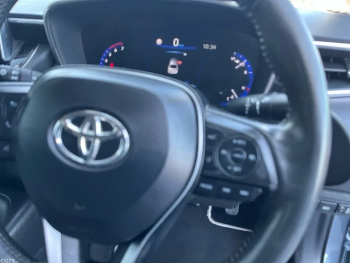 Toyota Corolla Saloon, Petrol Hybrid, 2019, Grey