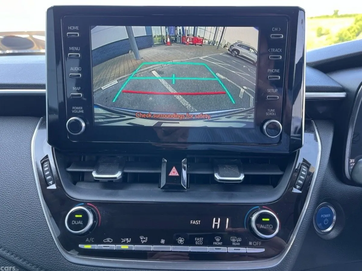 Toyota Corolla Saloon, Petrol Hybrid, 2019, Grey