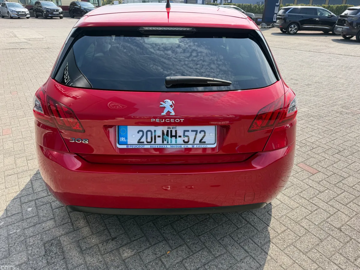Peugeot 308 Hatchback, Petrol, 2020, Red
