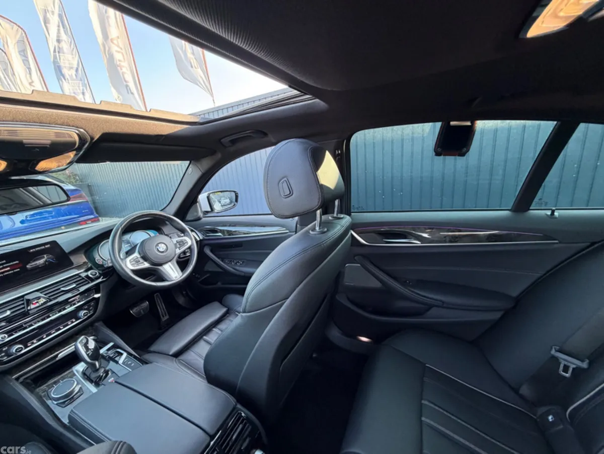 BMW 5-Series Saloon, Petrol Plug-in Hybrid, 2018, White