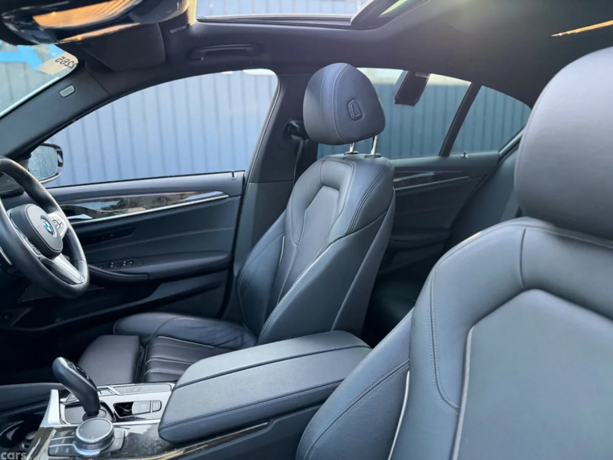 BMW 5-Series Saloon, Petrol Plug-in Hybrid, 2018, White