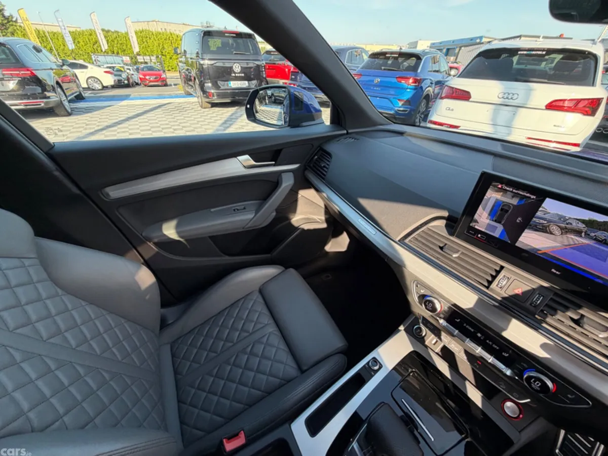 Audi Q5 SUV, Diesel, 2022, Blue