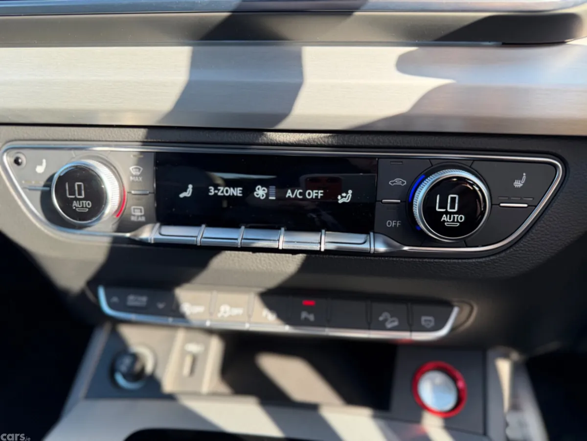 Audi Q5 SUV, Diesel, 2022, Blue
