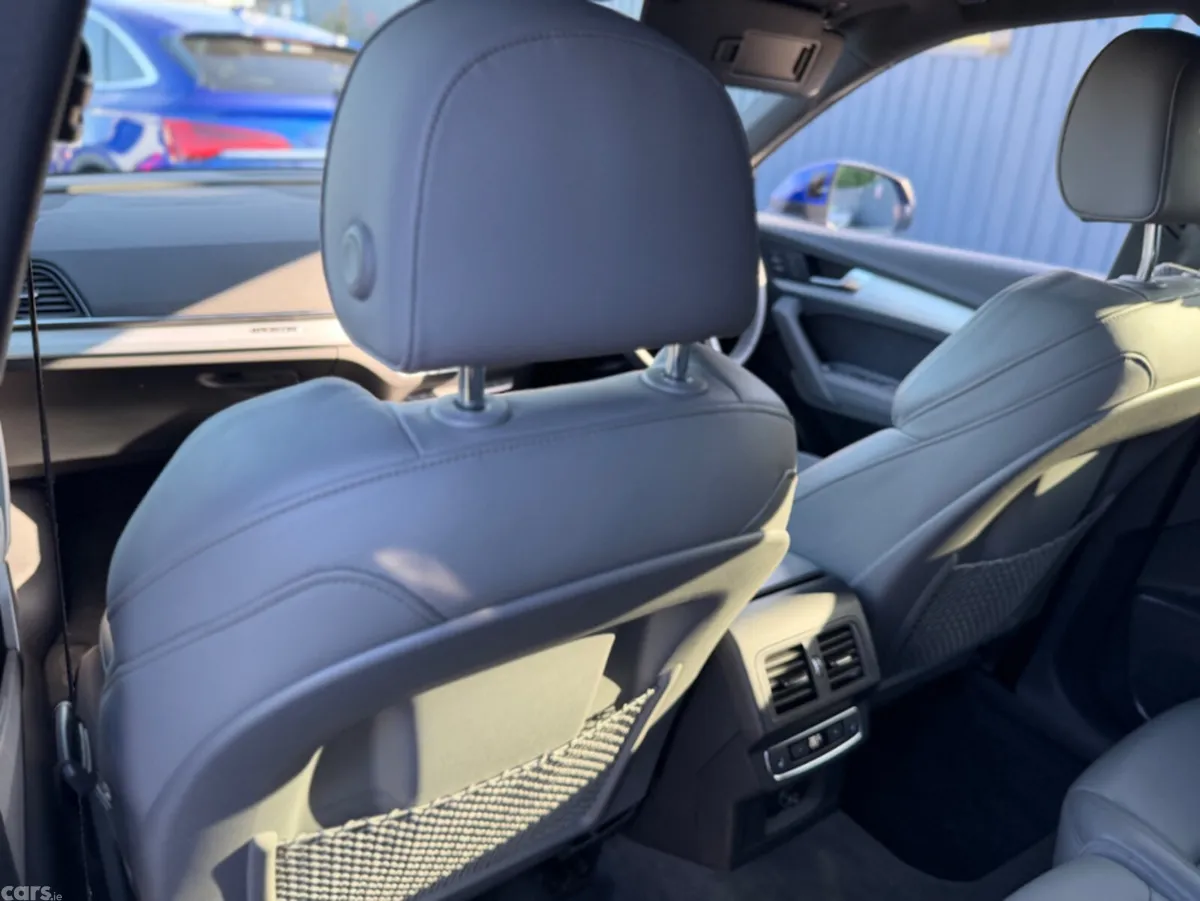 Audi Q5 SUV, Diesel, 2022, Blue