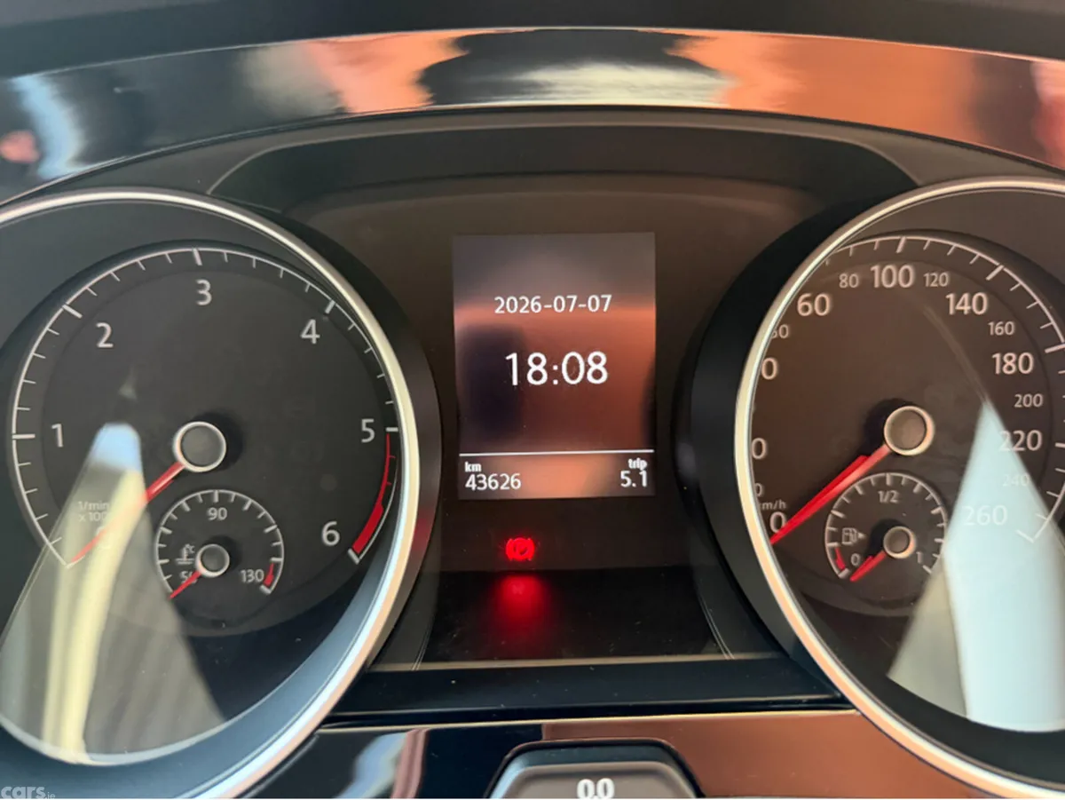 Volkswagen Touran MPV, Diesel, 2020, Black