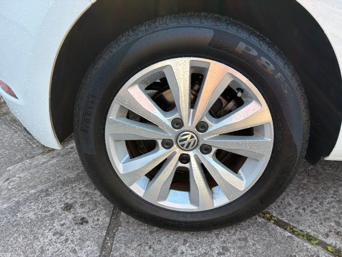 Volkswagen Golf Hatchback, Petrol, 2018, White