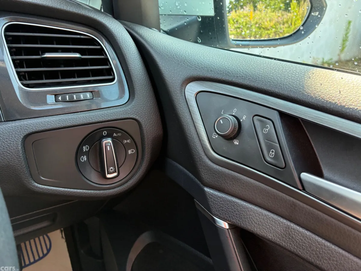 Volkswagen Golf Hatchback, Petrol, 2018, White