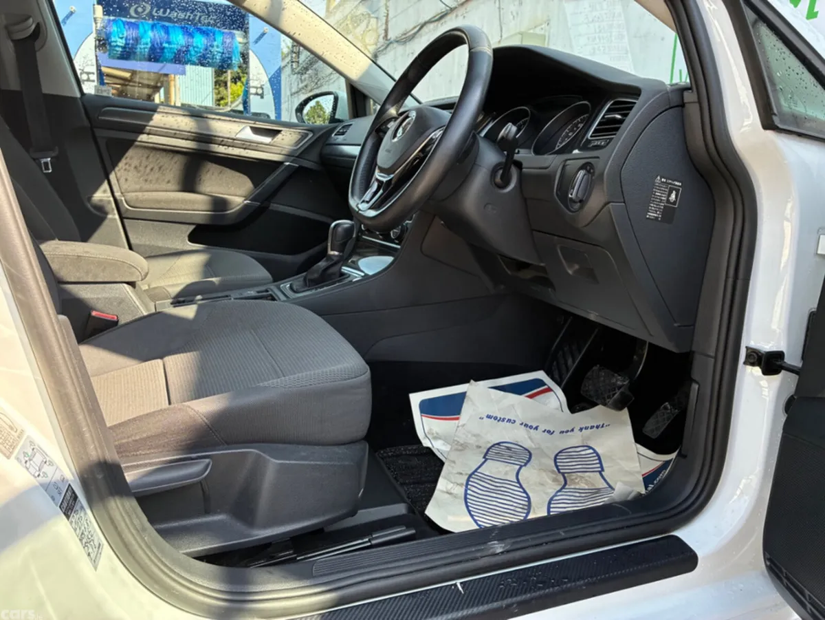 Volkswagen Golf Hatchback, Petrol, 2018, White