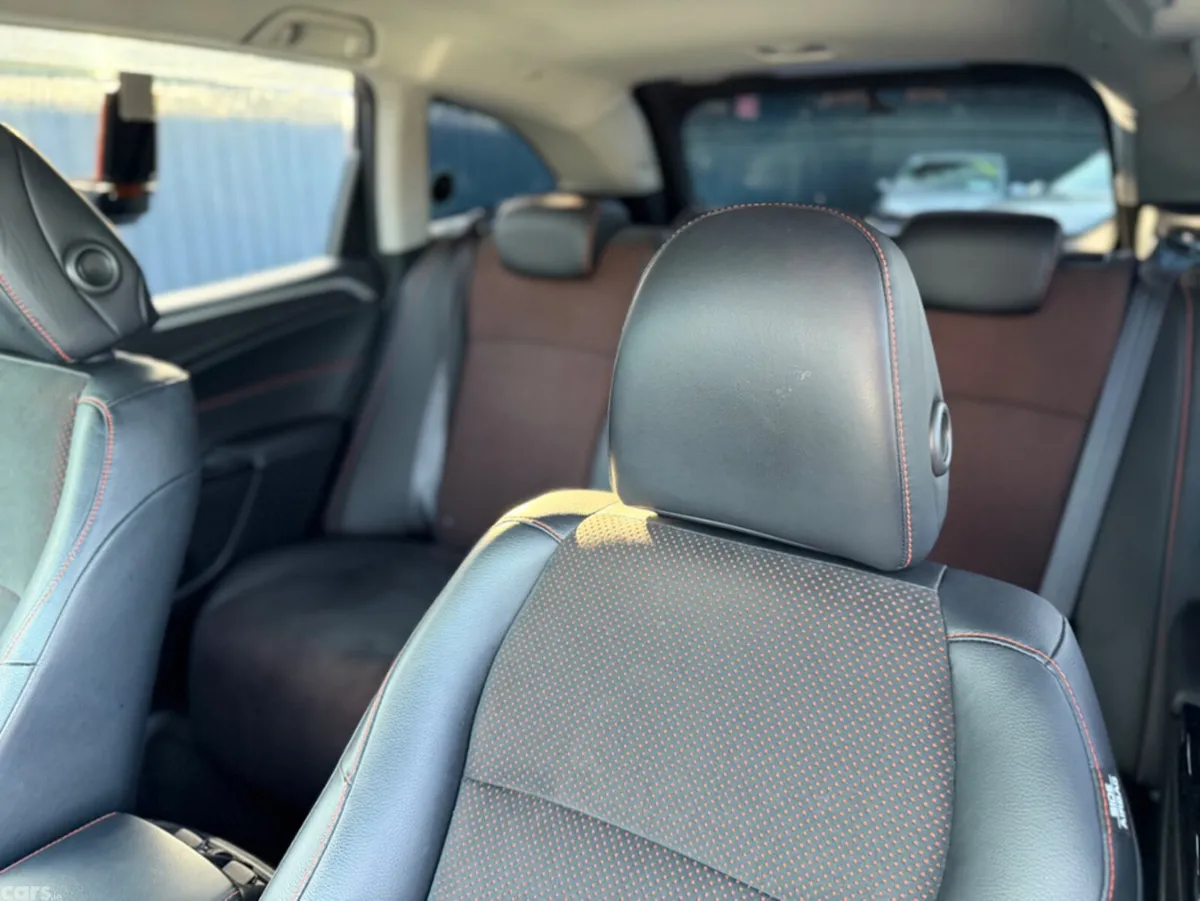 Honda Jade Estate, Petrol Hybrid, 2020, Black