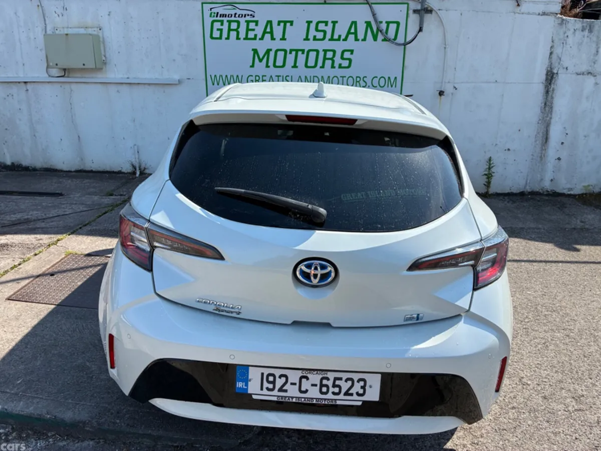 Toyota Corolla Hatchback, Petrol Hybrid, 2019, White