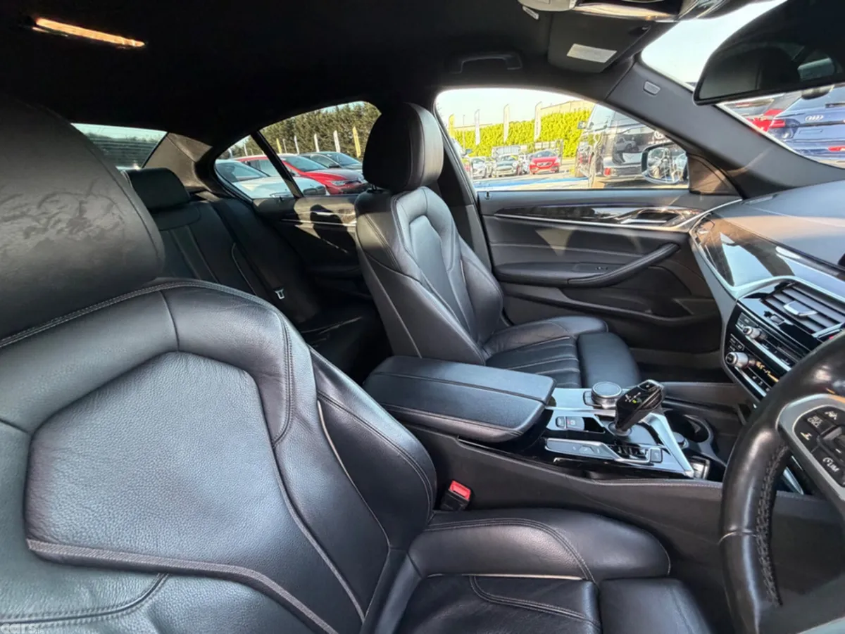 BMW 5-Series Saloon, Petrol Plug-in Hybrid, 2017, White