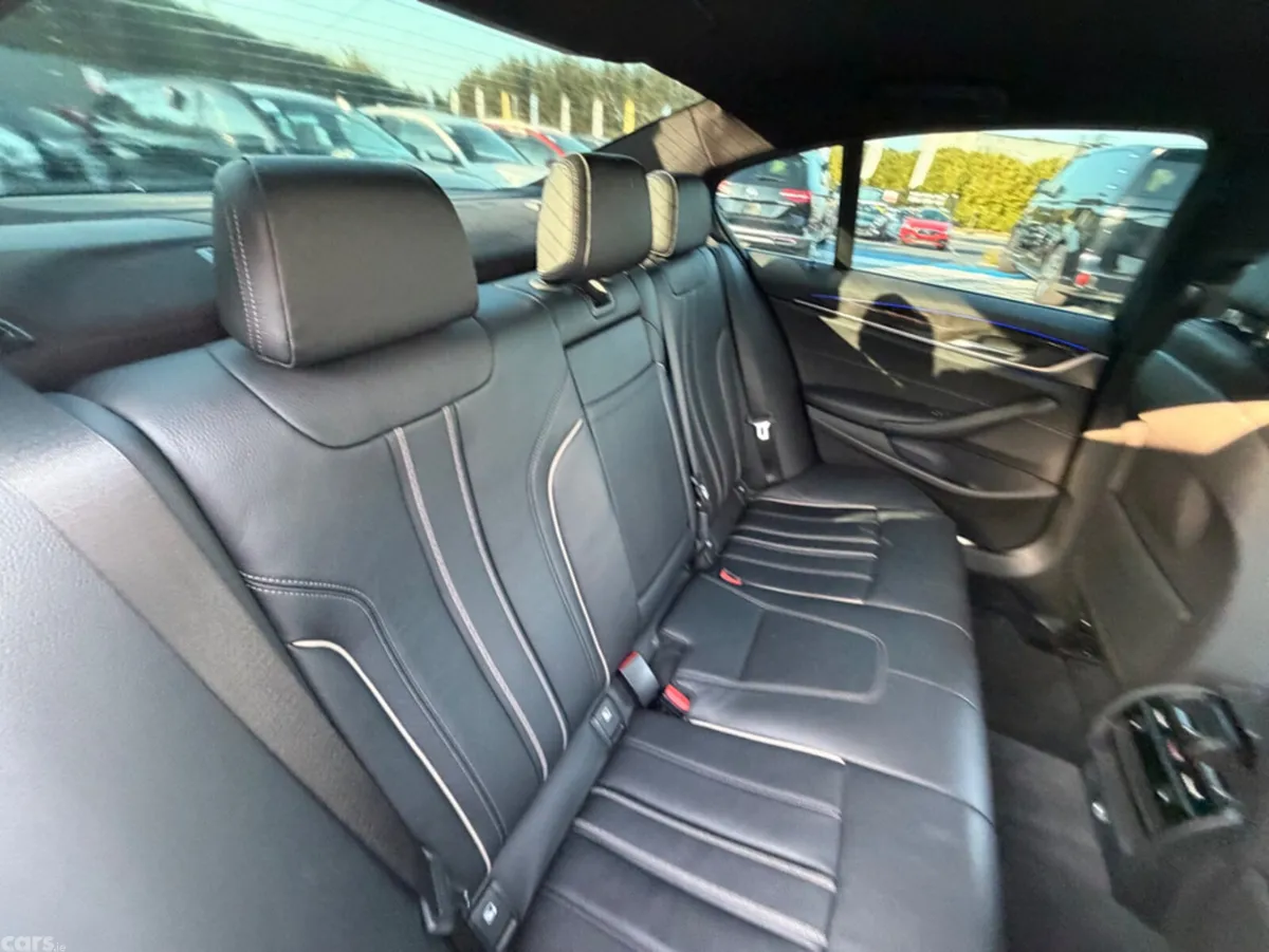 BMW 5-Series Saloon, Petrol Plug-in Hybrid, 2017, White