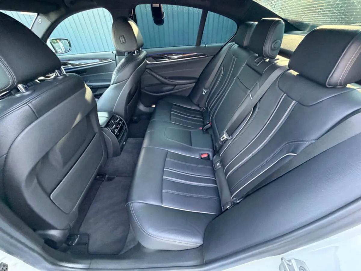 BMW 5-Series Saloon, Petrol Plug-in Hybrid, 2017, White