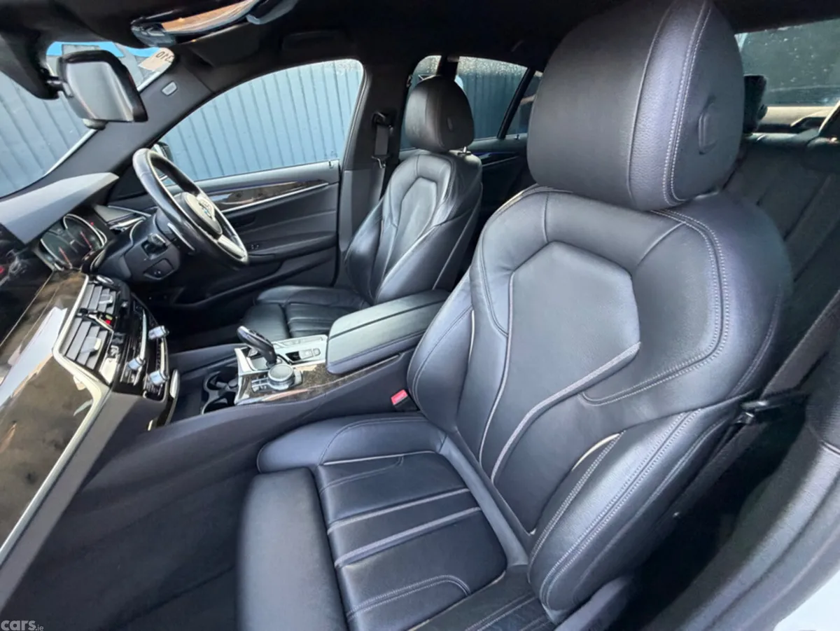 BMW 5-Series Saloon, Petrol Plug-in Hybrid, 2017, White