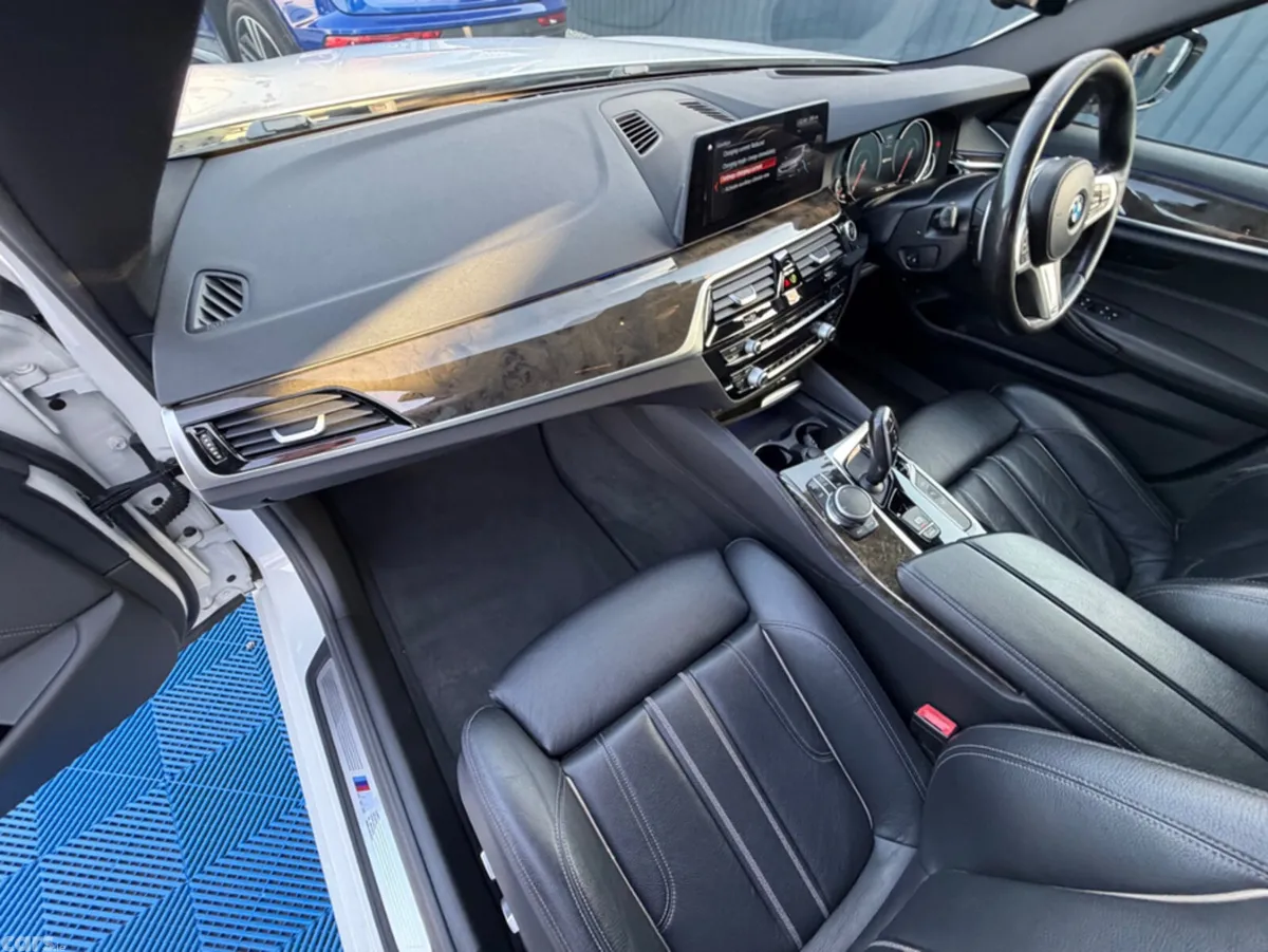 BMW 5-Series Saloon, Petrol Plug-in Hybrid, 2017, White