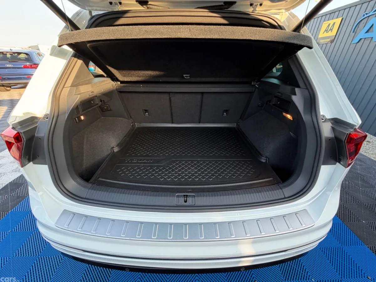 Volkswagen Tiguan SUV, Diesel, 2019, White