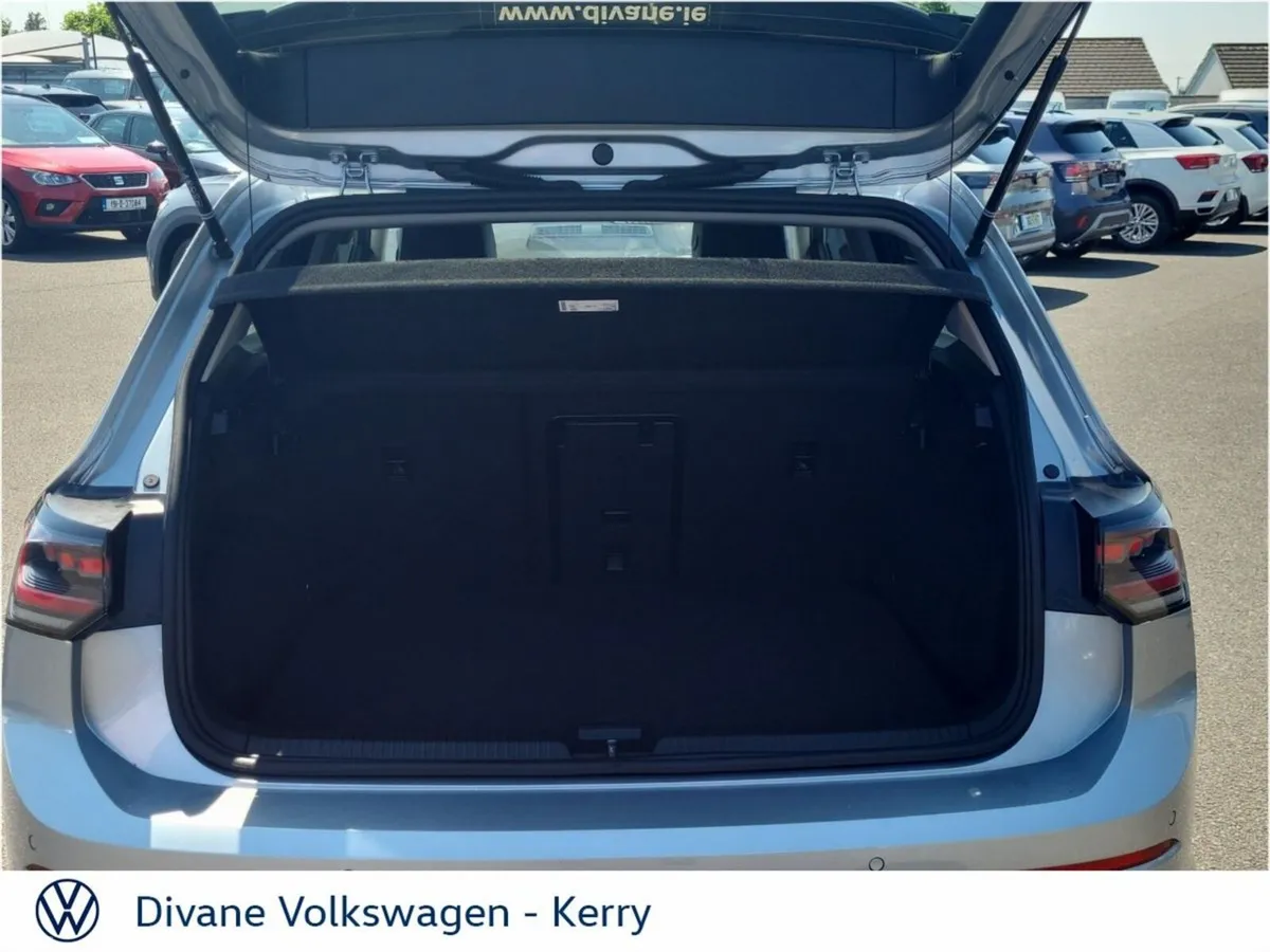 Volkswagen Golf Hatchback, Diesel, 2025, Silver
