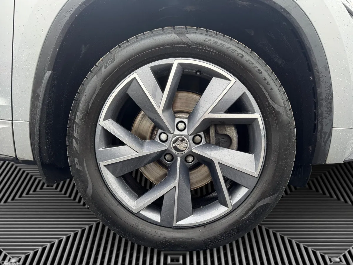 Skoda Kodiaq SUV, Diesel, 2021, Grey