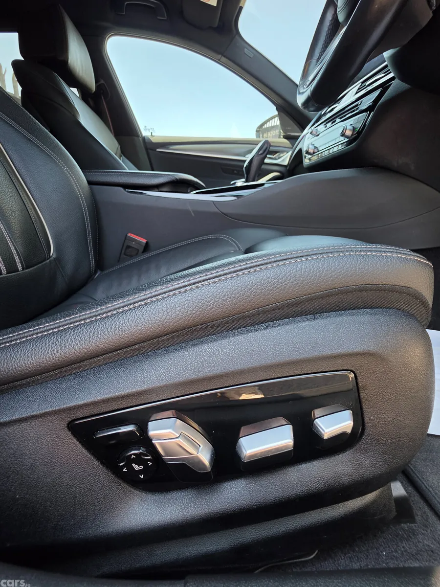 BMW 5-Series Estate, Petrol Plug-in Hybrid, 2021, White