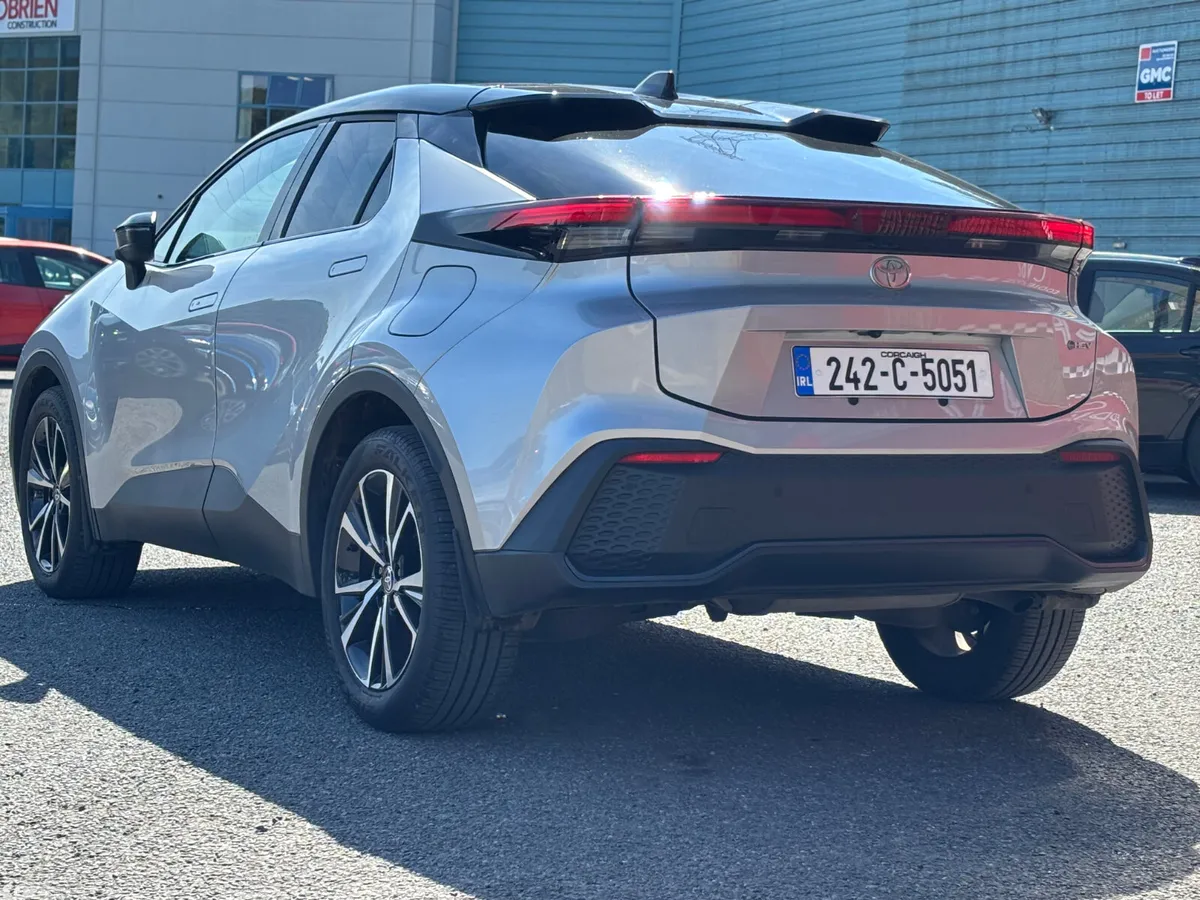 Toyota C-HR Hatchback, Petrol Hybrid, 2024, Grey