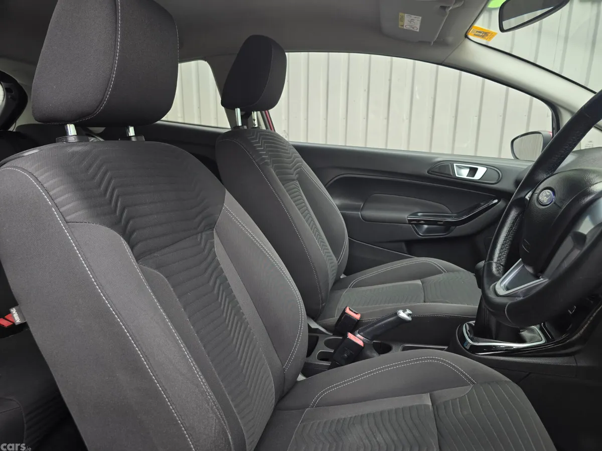 Ford Fiesta Hatchback, Petrol, 2015, Pink