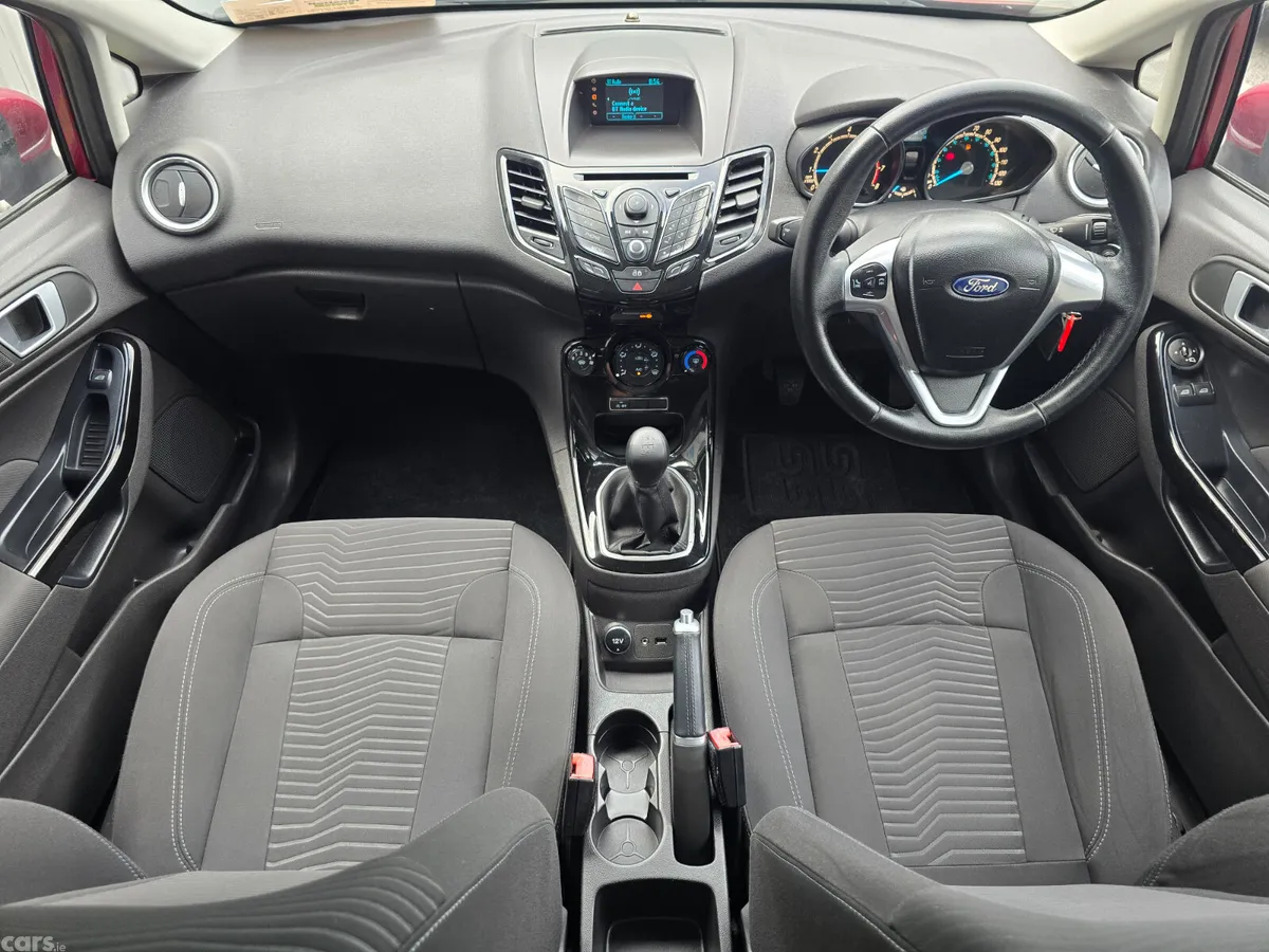 Ford Fiesta Hatchback, Petrol, 2015, Pink