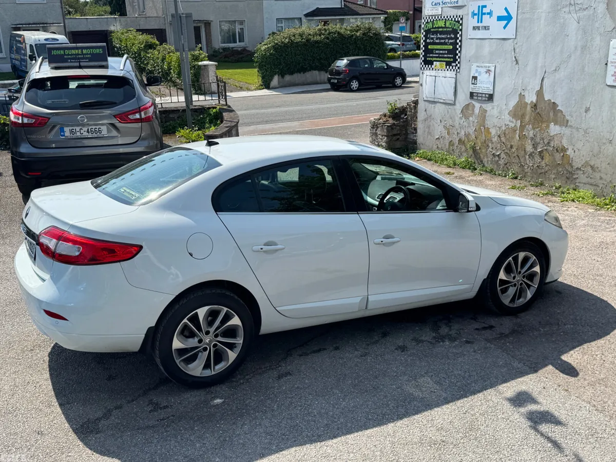 Renault Fluence Saloon, Diesel, 2015, White