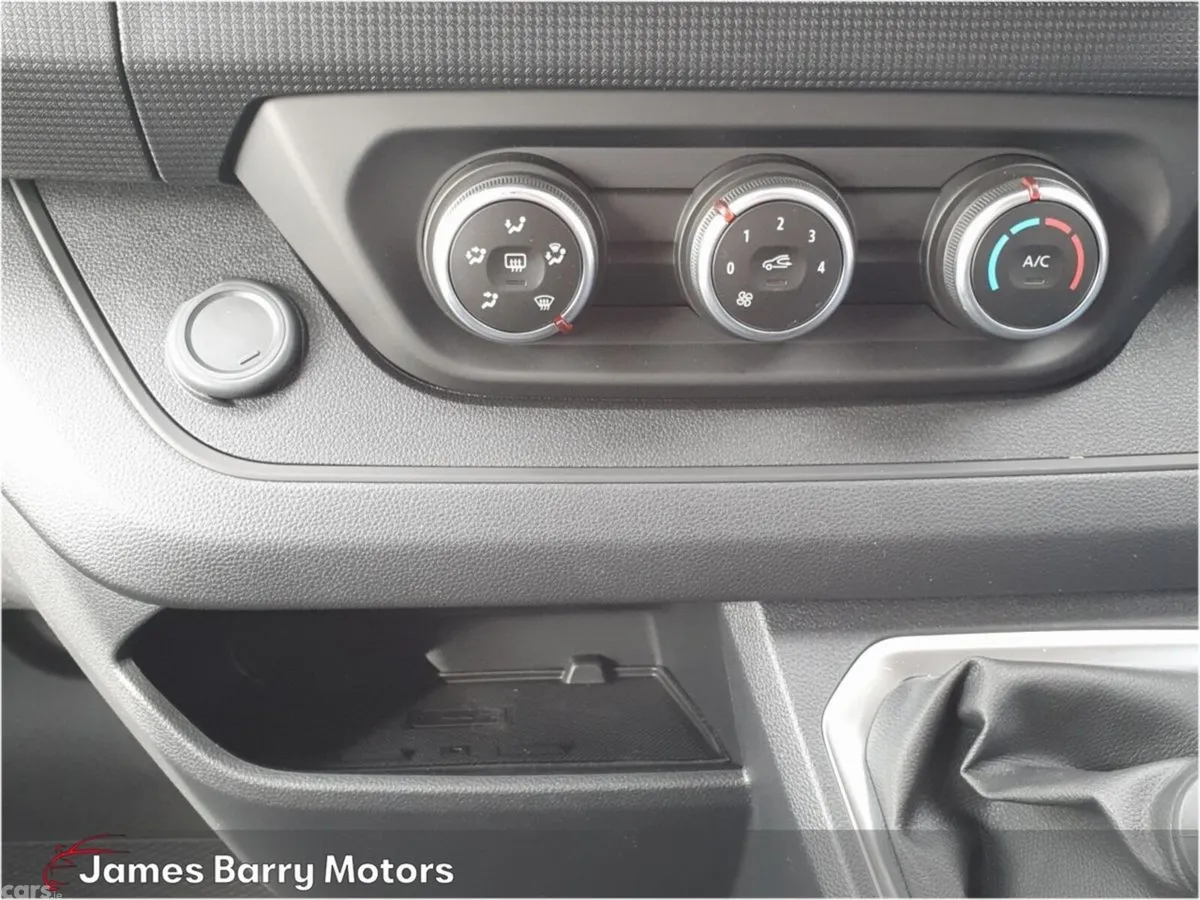 Nissan Primastar MPV, Diesel, 2026, White