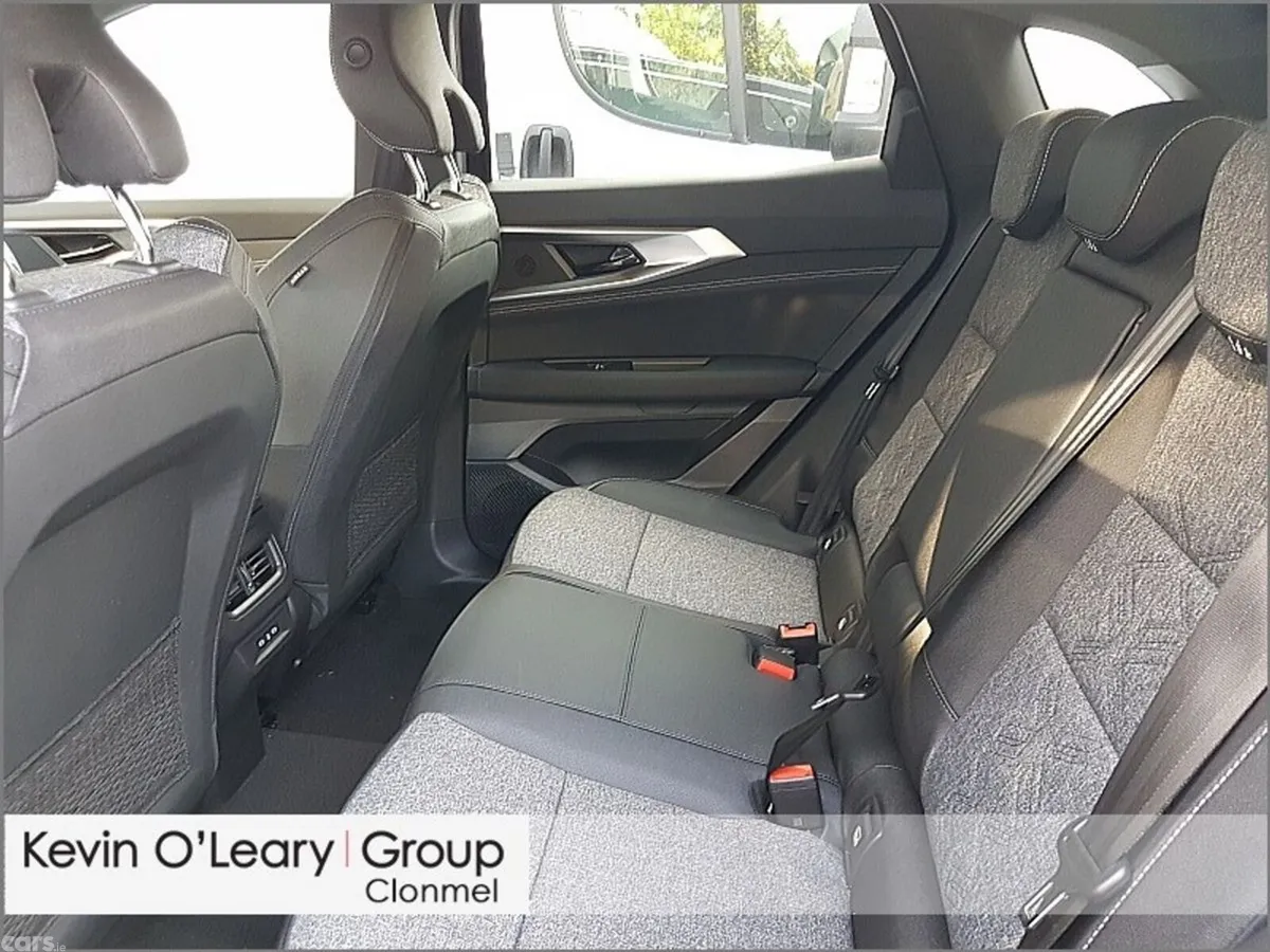 Renault Austral SUV, Petrol Hybrid, 2026, Black