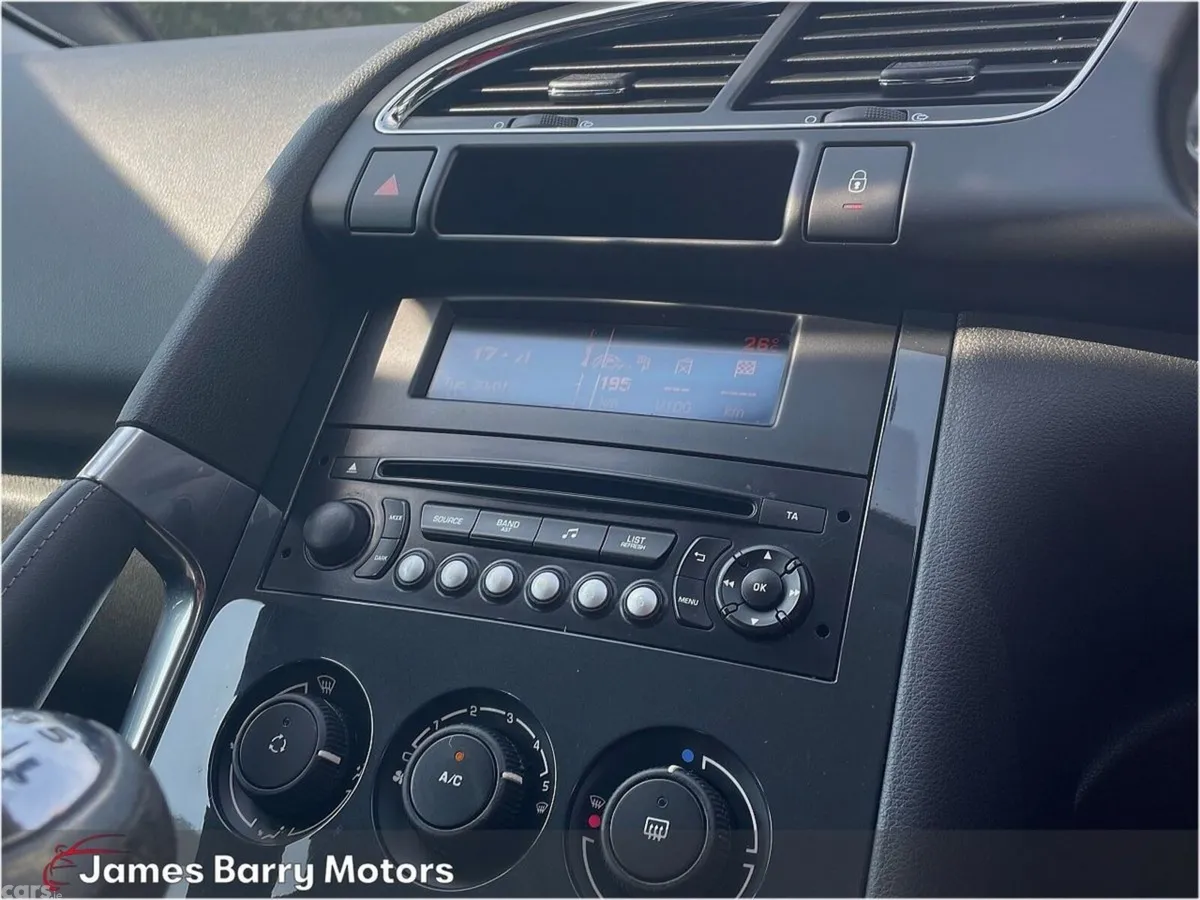 Peugeot 3008 SUV, Diesel, 2015, Grey
